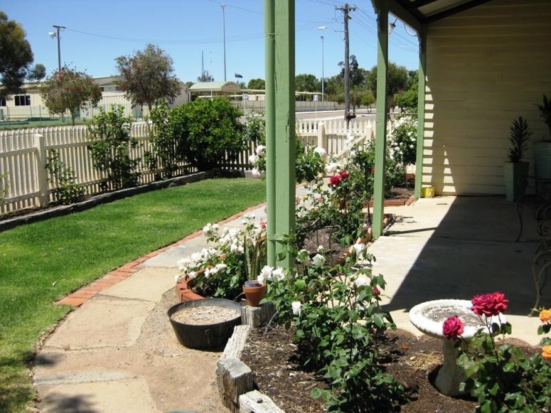 3 Niven Crescent, Carnamah WA 6517