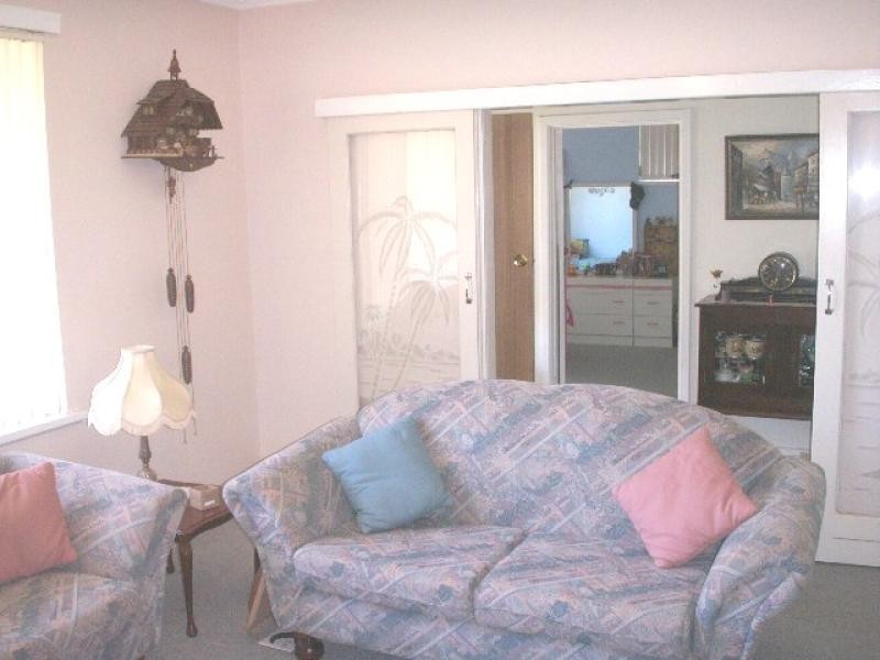 7 Clarke Avenue, Lake Grace WA 6353