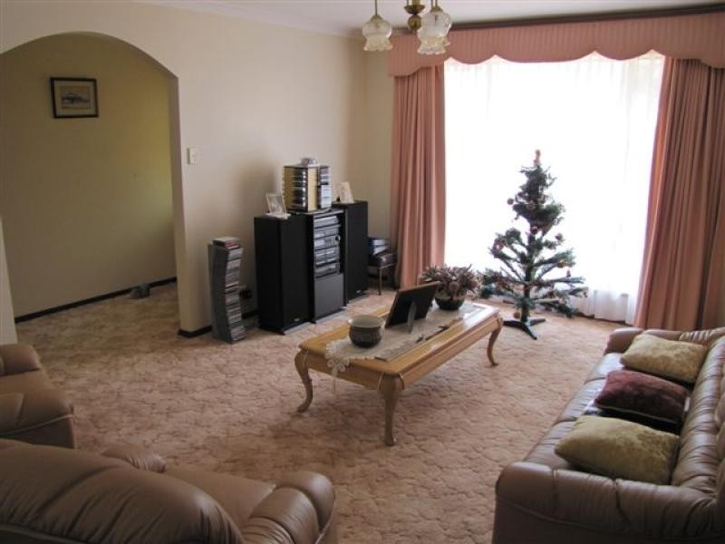 40 Repacholi Parade, Kondinin WA 6367