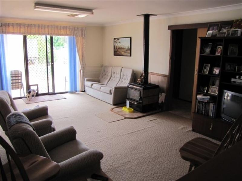 40 Repacholi Parade, Kondinin WA 6367