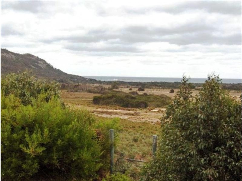 373 Killiecrankie Road, Flinders Island TAS 7255