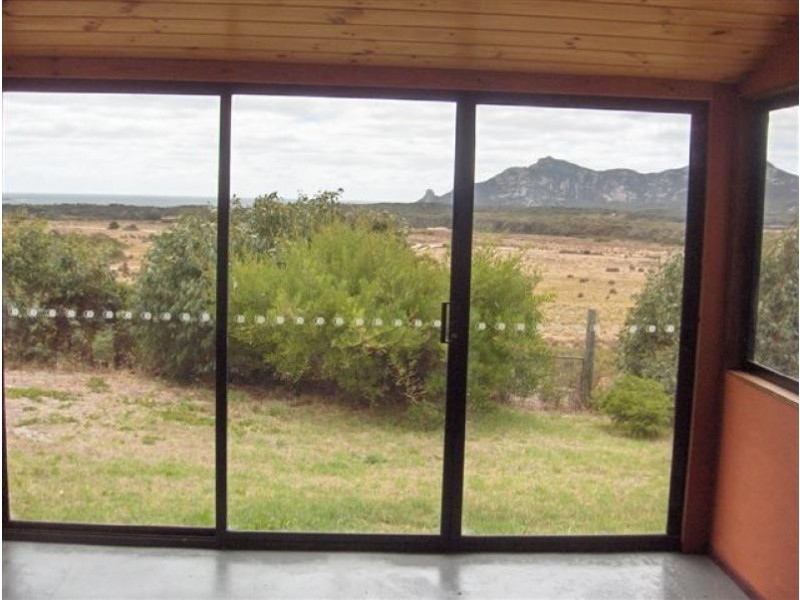 373 Killiecrankie Road, Flinders Island TAS 7255