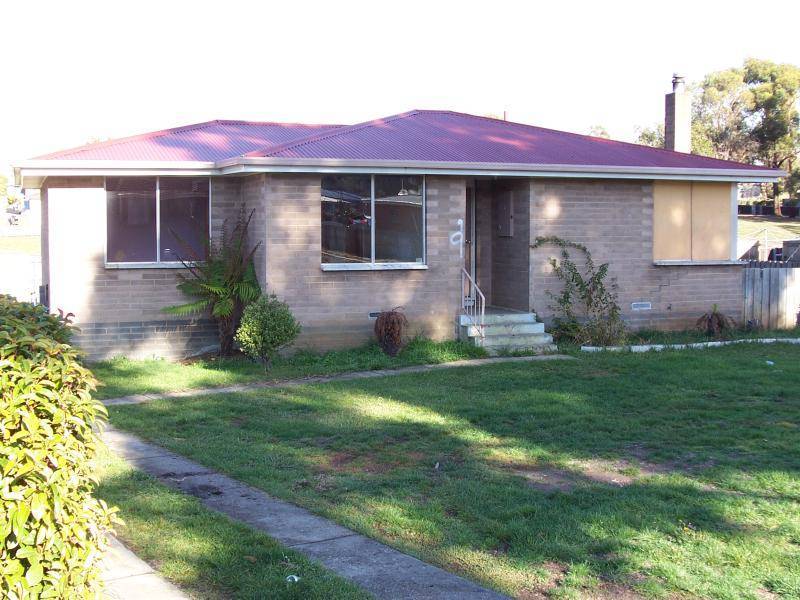 9 WATERLOO STREET, Ravenswood TAS 7250