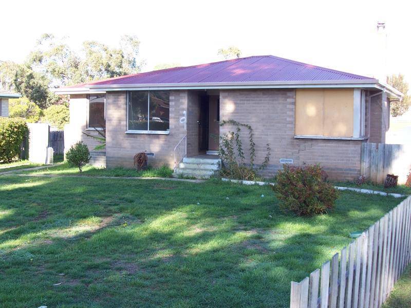 9 WATERLOO STREET, Ravenswood TAS 7250
