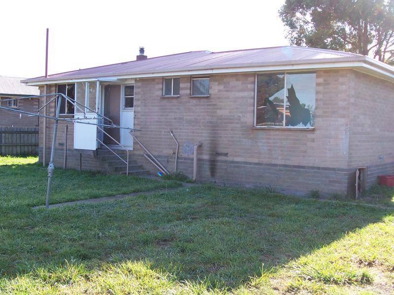 9 WATERLOO STREET, Ravenswood TAS 7250