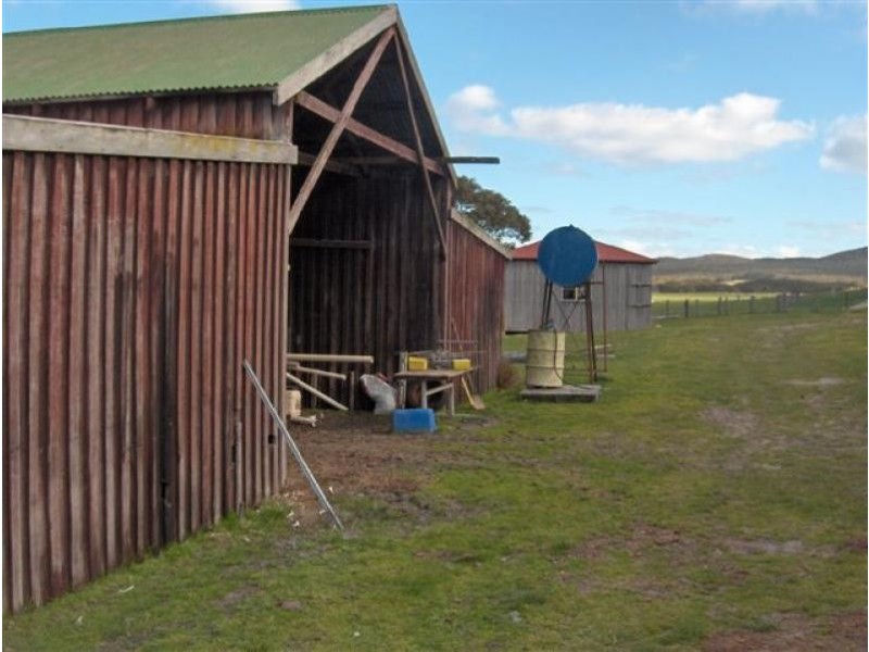 60 Kuhns Road, Memana, Flinders Island TAS 7255
