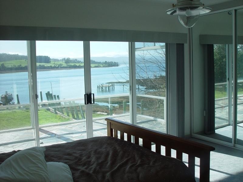 18 PARINGA AVENUE, Lanena TAS 7275