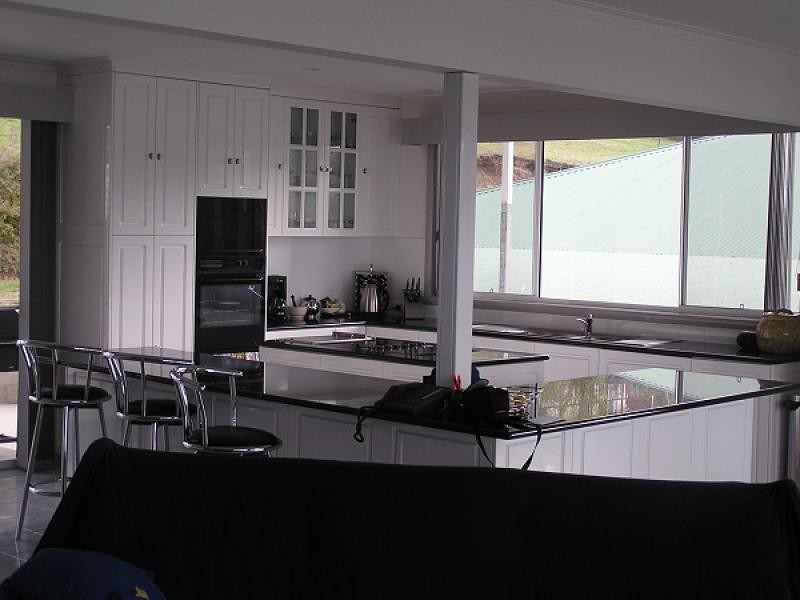 18 PARINGA AVENUE, Lanena TAS 7275