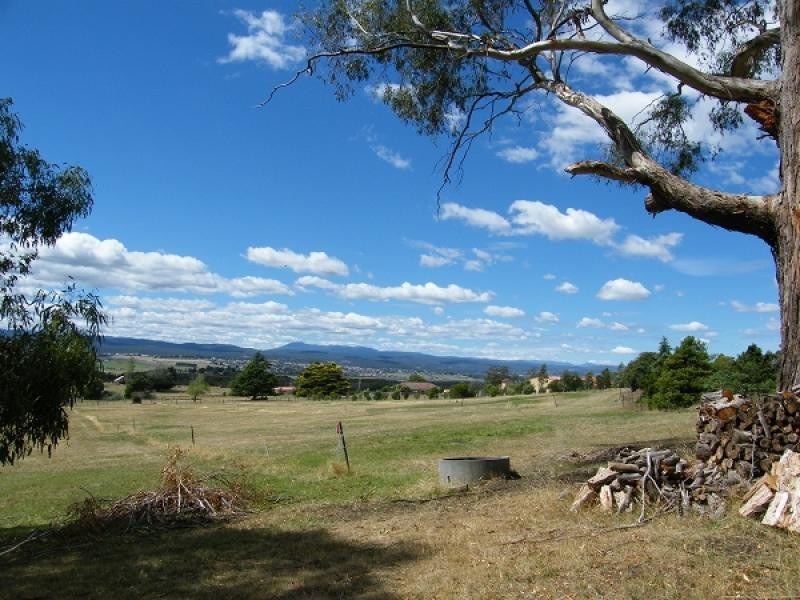 6 DANBURY DRIVE, Legana TAS 7277