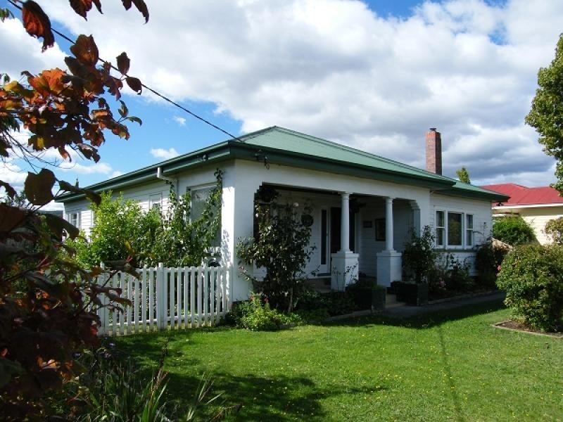 63 PENQUITE ROAD, Newstead TAS 7250