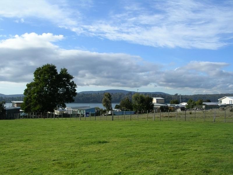 1 Anchorage Court, Clarence Point TAS 7270