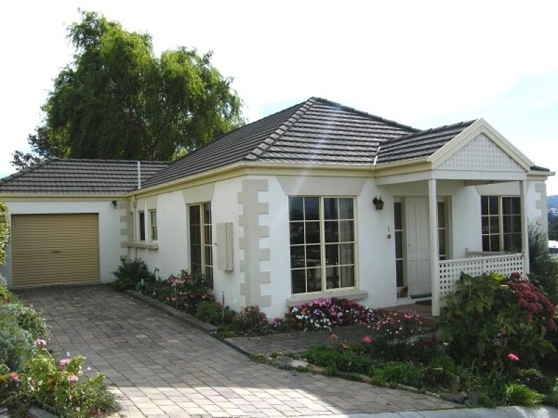 UNIT 1, 197 WEST TAMAR RD, Riverside TAS 7250