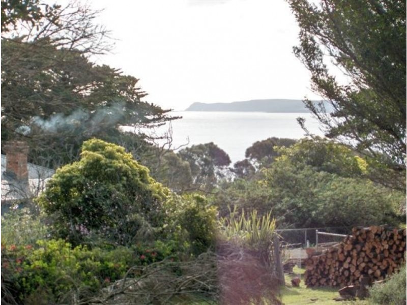 2 Fowlers Road, Emita Village, Flinders Island TAS 7255
