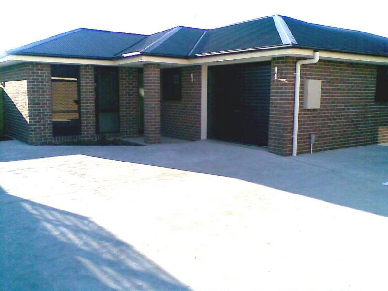 Unit 2/34 Victoria St, Youngtown TAS 7249