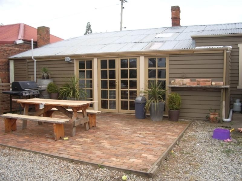 18 Russell Street, Evandale TAS 7212