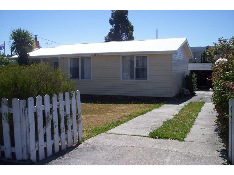 19 Stoke Street, Ravenswood TAS 7250