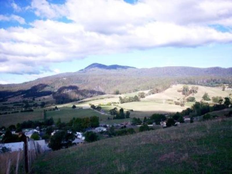 51 Station Road, Lilydale TAS 7268