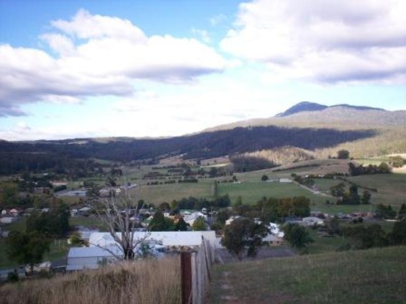 51 Station Road, Lilydale TAS 7268