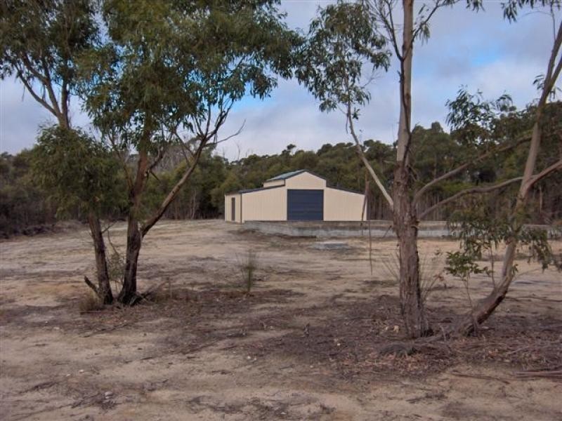 3 Lyns Lane, Flinders Island TAS 7255