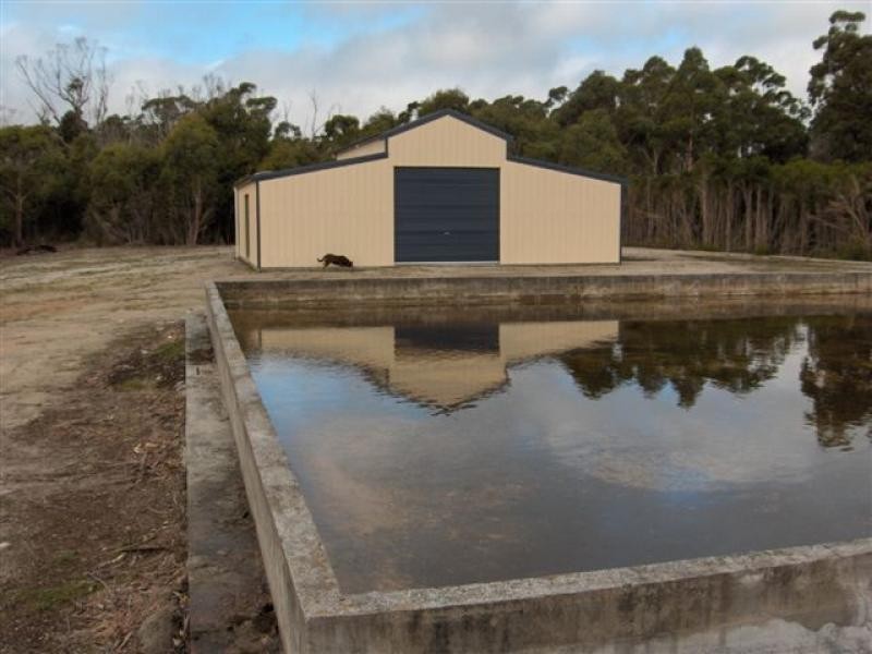 3 Lyns Lane, Flinders Island TAS 7255