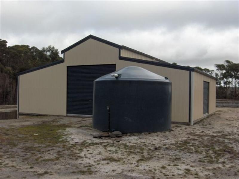 3 Lyns Lane, Flinders Island TAS 7255