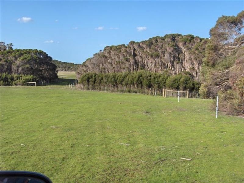 60 Kuhns Road Memana, Flinders Island TAS 7255