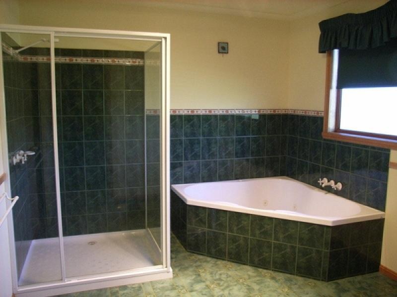 6 A Weedon Avenue, South Launceston TAS 7249