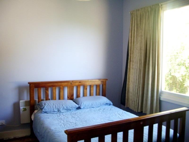 8 Albion Street, Invermay TAS 7248