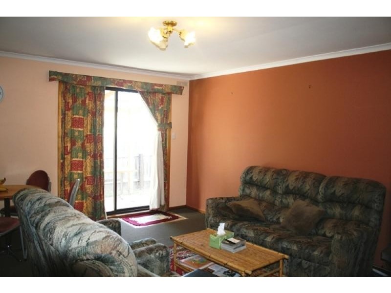 Unit 3, 44 Bishops Drive, Newnham TAS 7248