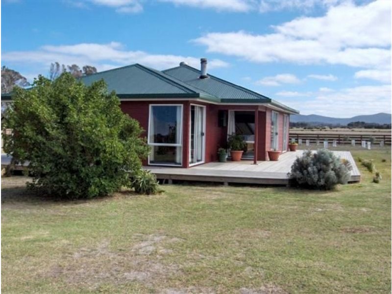 28 Butterfactory Road, Flinders Island TAS 7255