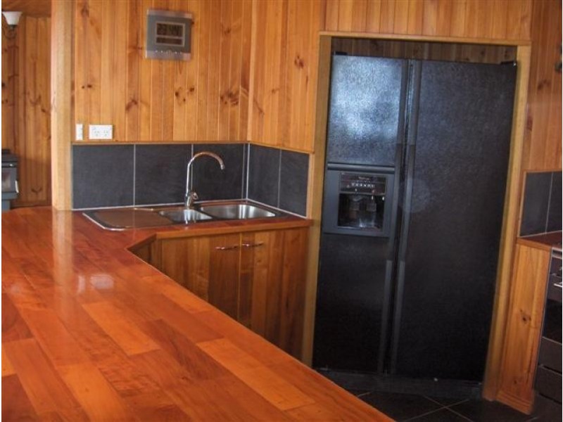 28 Butterfactory Road, Flinders Island TAS 7255