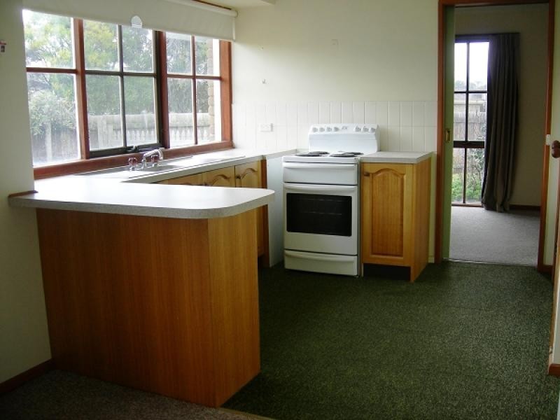4 Wintercole Court, Newnham TAS 7248