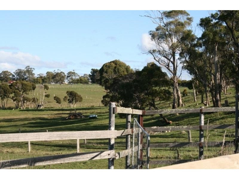 34 Clarks Road, Rowella TAS 7270