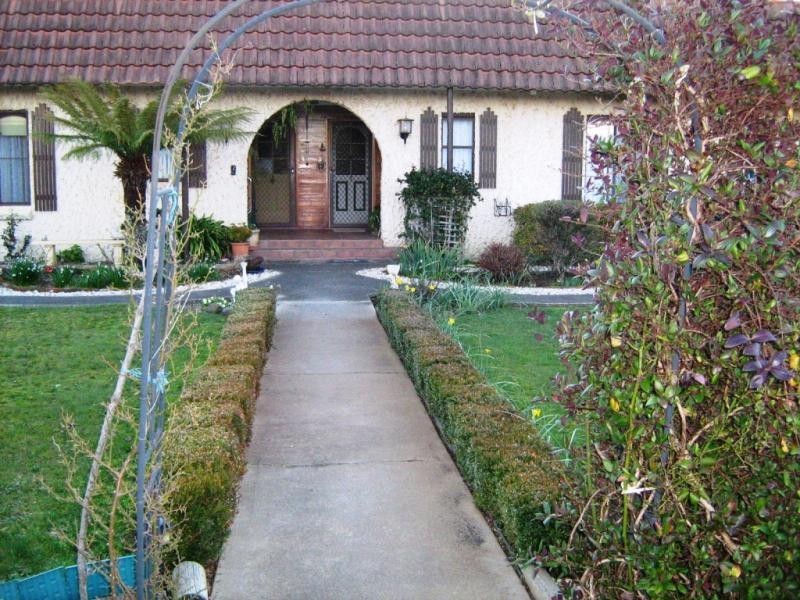 Unit 2/4 Williams Street Westbury, Westbury TAS 7303