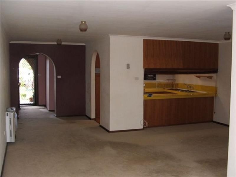 Unit 2 , 4 William Street, Westbury TAS 7303