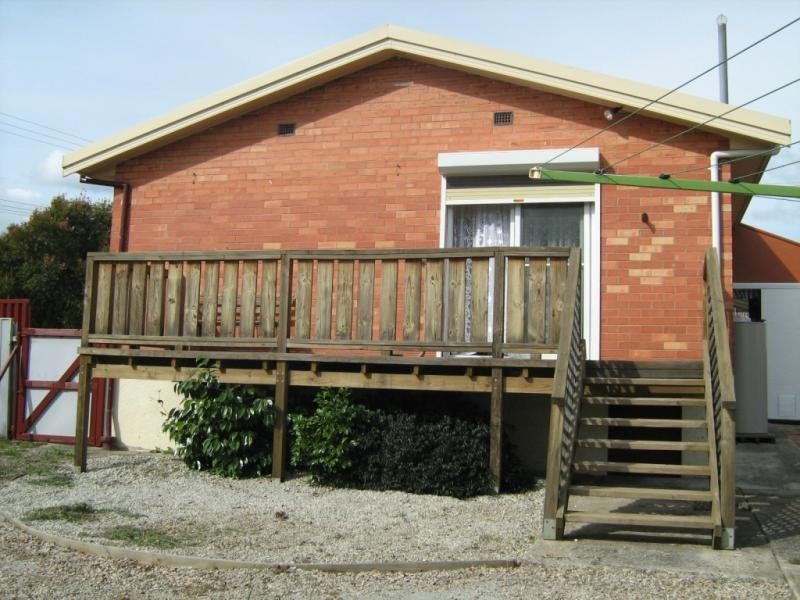 23 Karpaty Avenue, Newnham TAS 7248