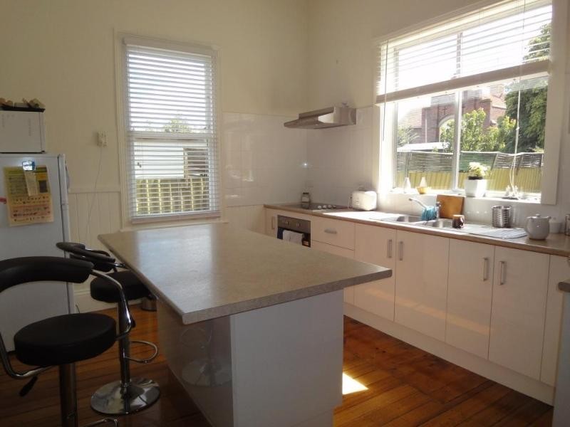 8 Henty Street, Invermay TAS 7248