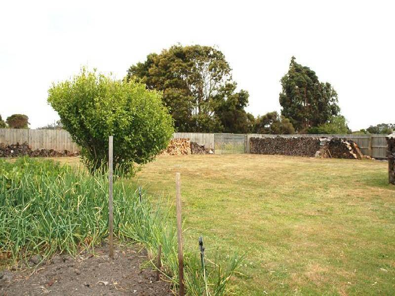10 HELLYER STREET, Smithton TAS 7330