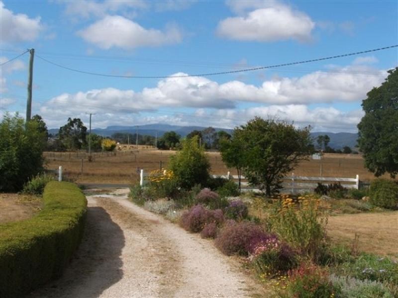 42 Veterans Row, Westbury TAS 7303