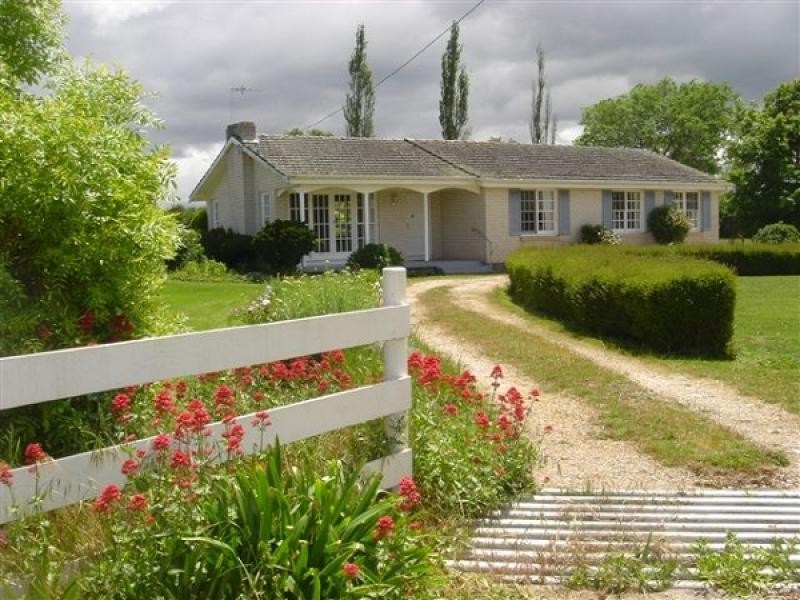 42 Veterans Row, Westbury TAS 7303