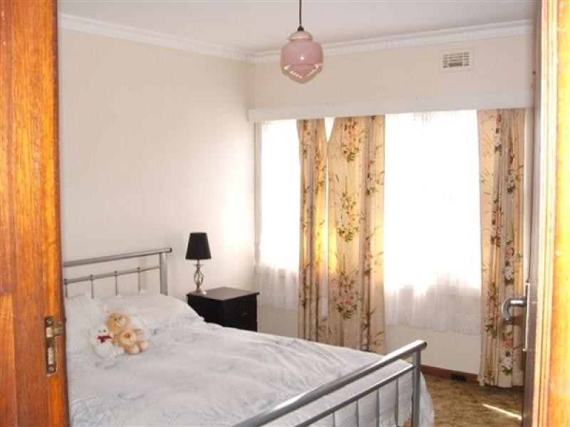 4 Lyall Street, Westbury TAS 7303