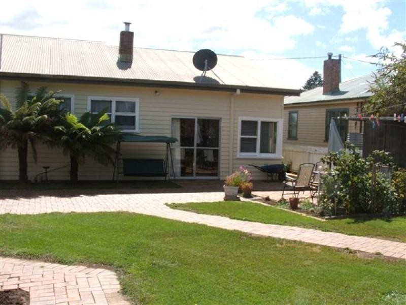 4 Lyall Street, Westbury TAS 7303