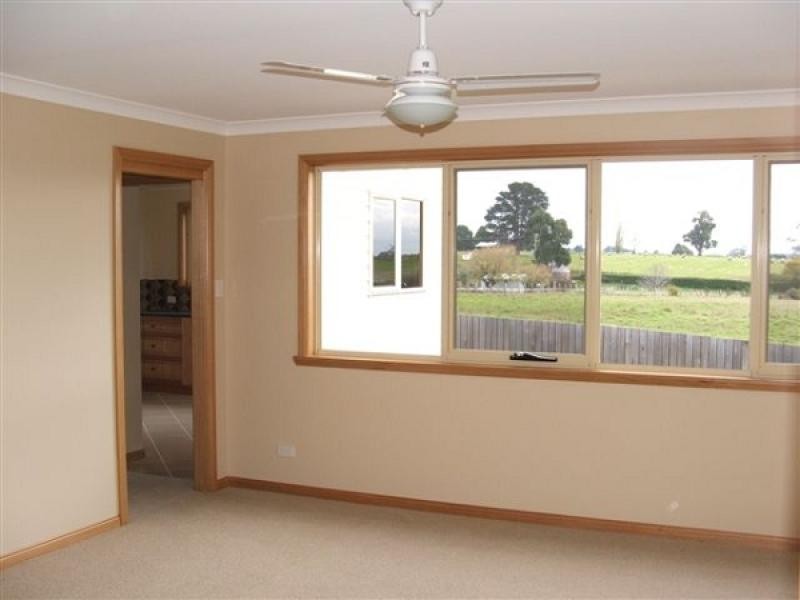 24 Five Acre Row, Westbury TAS 7303