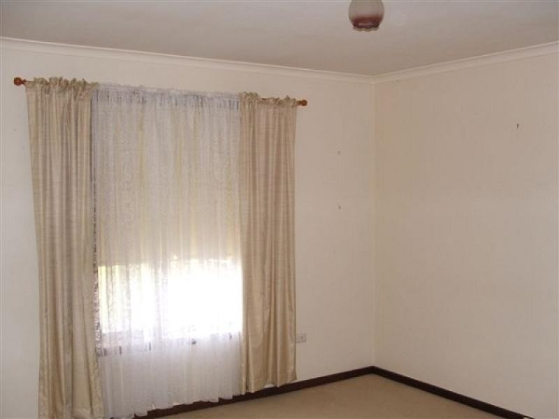 Unit 2, 4 William Street, Westbury TAS 7303