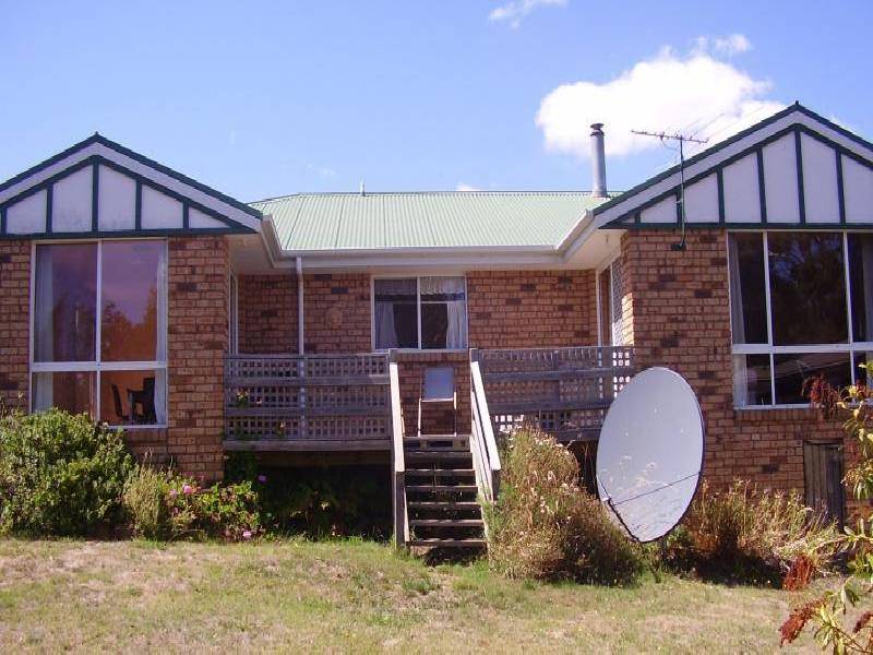 9 OWEN PLACE, Summerhill TAS 7250