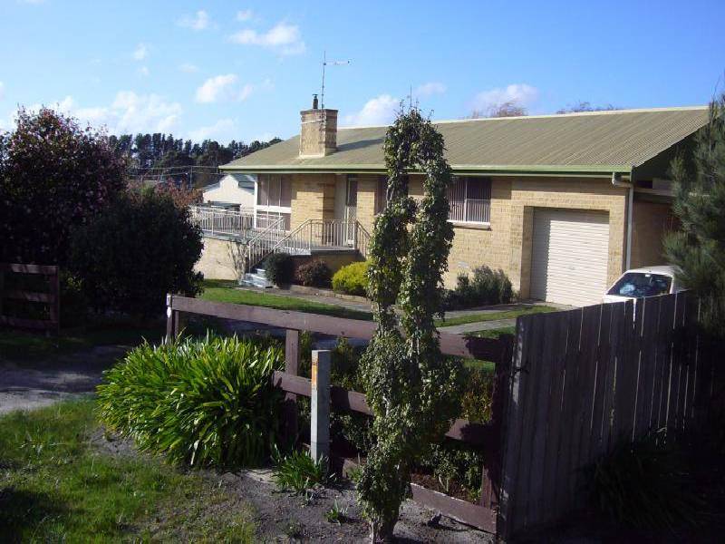 17 ADA STREET, Bridport TAS 7262