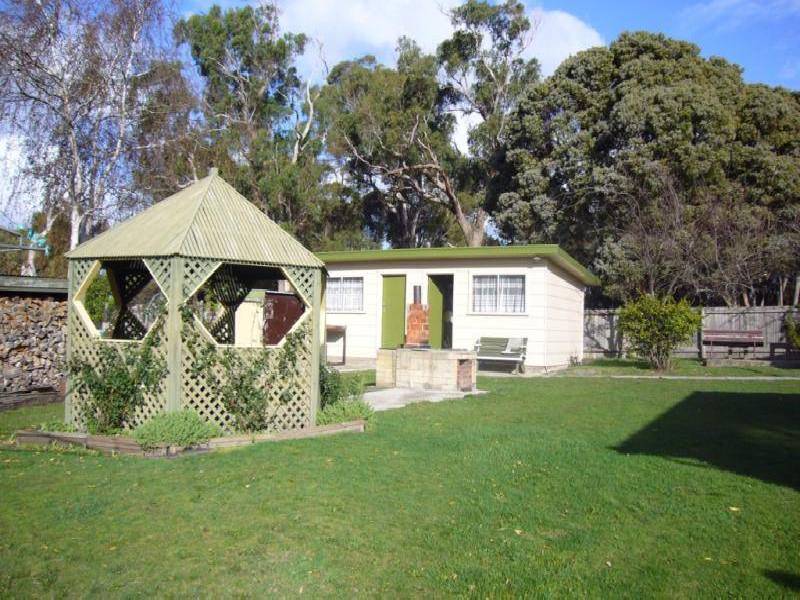 17 ADA STREET, Bridport TAS 7262