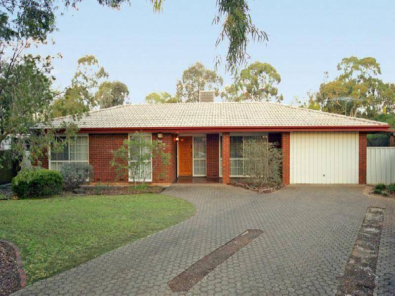 11 CASSERLY CRESCENT, Salisbury Heights SA 5109