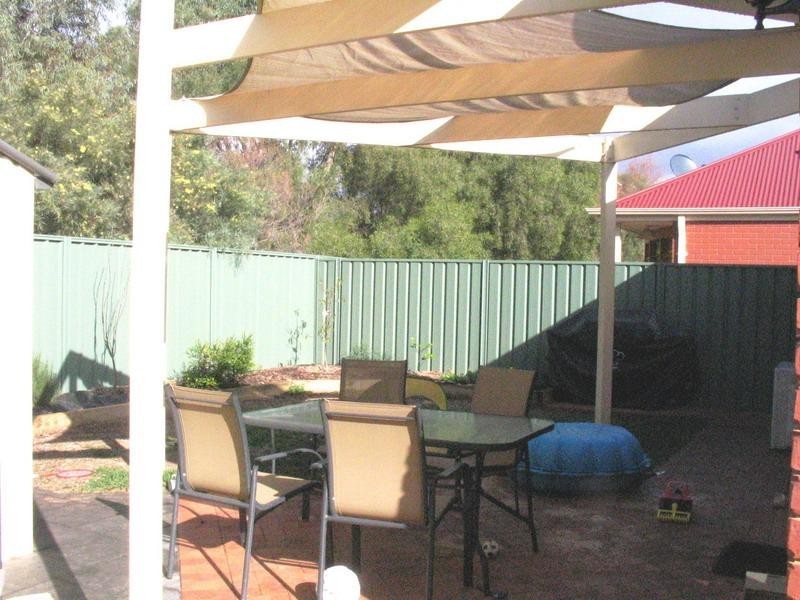 5 SILVERBIRCH PLACE, Mawson Lakes SA 5095