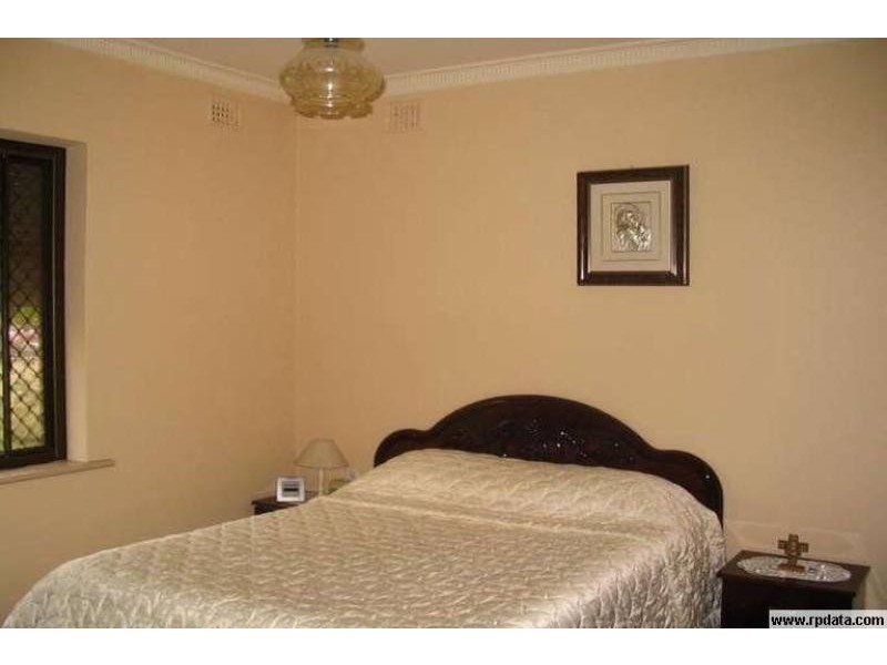 22 Hotchkiss Crescent, Croydon Park SA 5008
